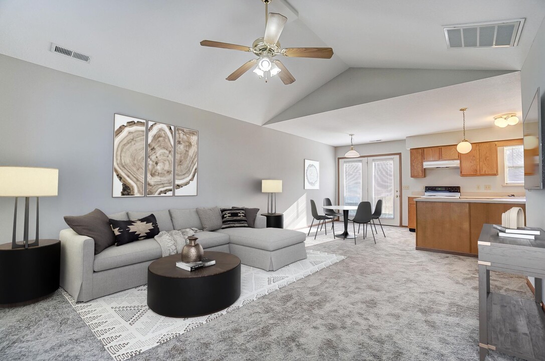 Deer Creek Crossing in Garrett, IN - Foto de edificio