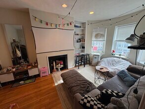 35 Westland Ave, Unit 15 in Boston, MA - Foto de edificio - Building Photo