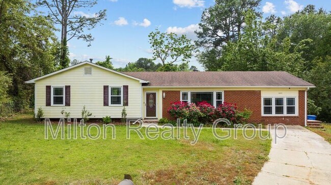 6203 Vigilante Ct in Fayetteville, NC - Building Photo - Building Photo