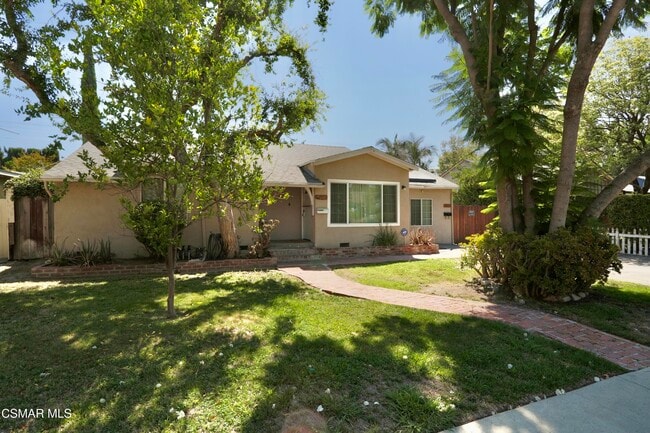 property at 6946 Texhoma Ave