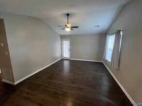 121 Bramblebush Dr in Toney, AL - Building Photo - Building Photo