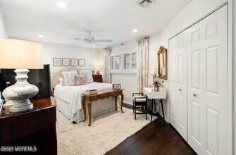 85 Tower Hill Dr in Red Bank, NJ - Building Photo - Building Photo