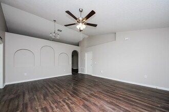 813 Albi Ct in Kissimmee, FL - Building Photo - Building Photo