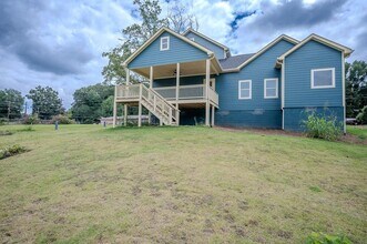 1993 Reynolds Dr SW in Atlanta, GA - Building Photo - Building Photo