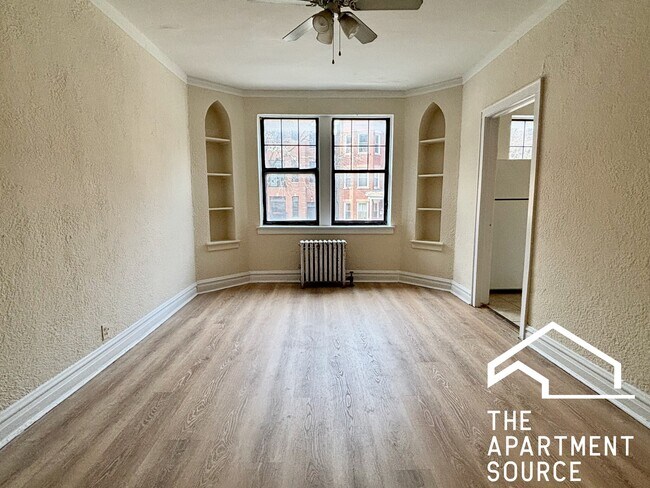4831 N Damen Ave, Unit 302