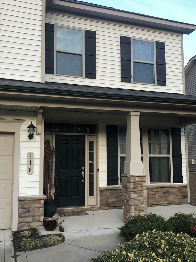 318 River Oak St in Spring Lake, NC - Building Photo - Building Photo