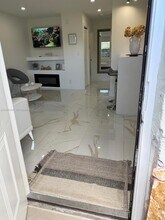 208 NW 7th St in Hallandale Beach, FL - Building Photo - Building Photo