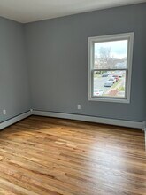 41 Henry St, Unit 41 Henry 2nd fl in Haledon, NJ - Foto de edificio - Building Photo