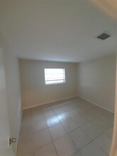 412 Conniston Rd in West Palm Beach, FL - Building Photo - Building Photo