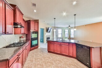 4814 Mint Trails in Houston, TX - Foto de edificio - Building Photo