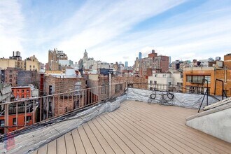 410 E 13th St in New York, NY - Building Photo - Building Photo