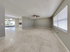 2143 Creek Side Dr in Lakeland, FL - Building Photo - Building Photo