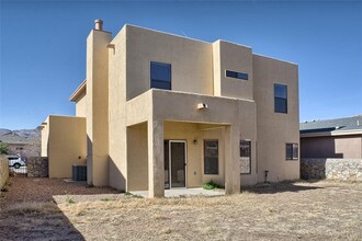 11320 Manuel Gameros Dr in El Paso, TX - Building Photo - Building Photo