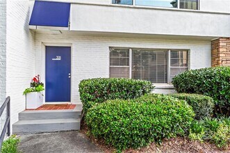 2250 Cheshire Bridge Rd NE in Atlanta, GA - Building Photo - Building Photo