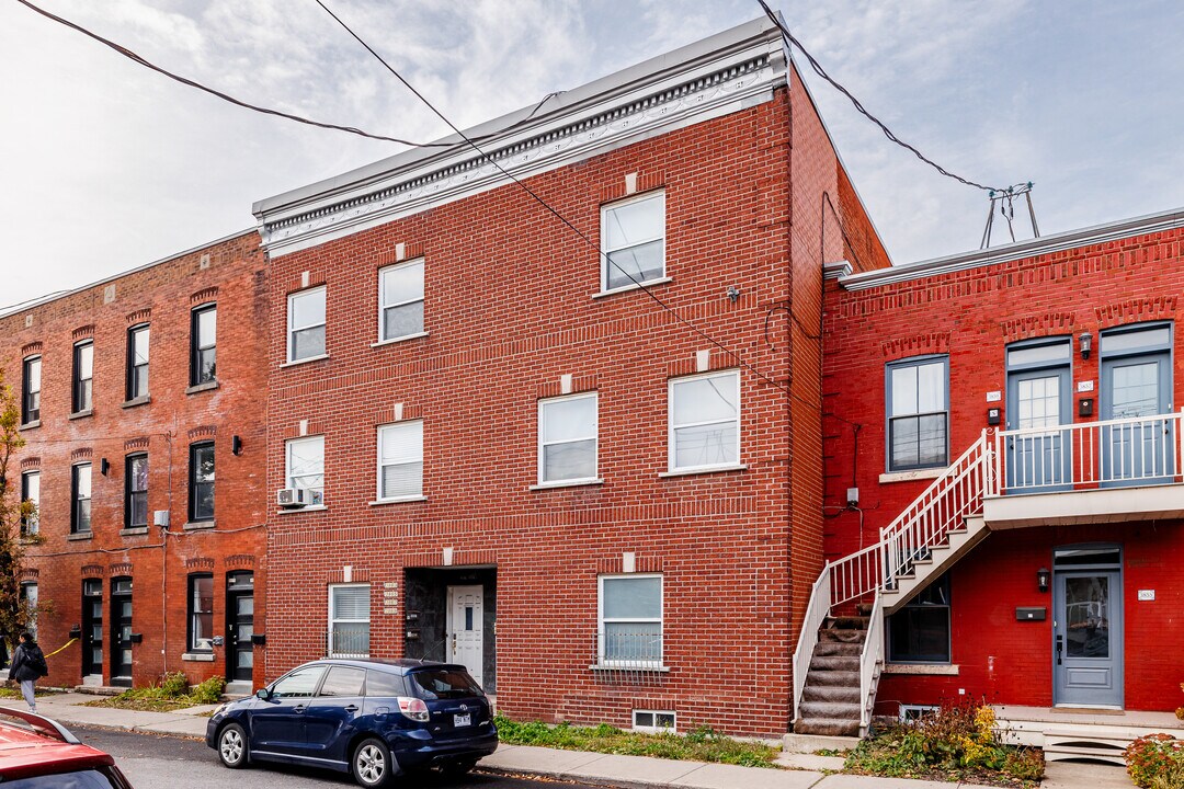 3865 Gertrude Rue in Verdun, QC - Building Photo