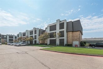 11460 Audelia Rd in Dallas, TX - Building Photo - Building Photo