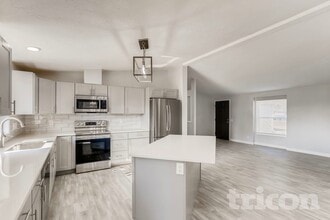 1299 Mobile St in Aurora, CO - Building Photo - Building Photo