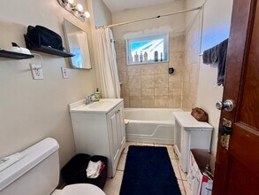 112 College Ave, Unit U2 in Medford, MA - Building Photo - Building Photo