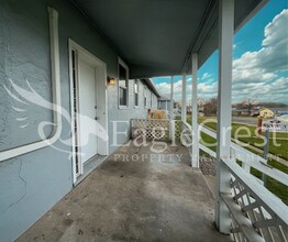 SKYWAY in College Place, WA - Building Photo - Building Photo