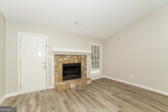 10916 Clearwater Dr in Hampton, GA - Building Photo - Building Photo