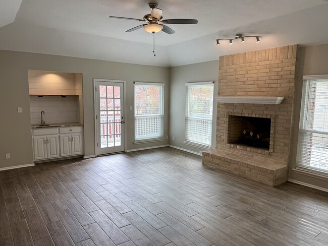 13414 Rockhampton St in San Antonio, TX - Building Photo - Building Photo