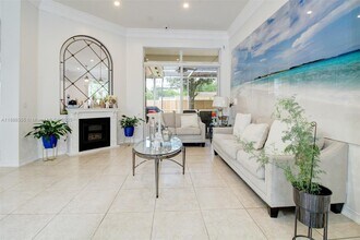 6041 Superior Blvd in Davie, FL - Building Photo - Building Photo