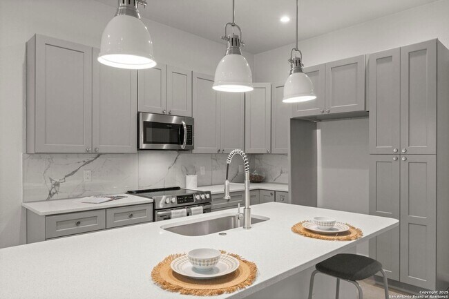 property at 1002 Morningside Dr
