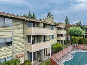 4802 - 4810 S 187Th Pl in Seatac, WA - Building Photo - Building Photo