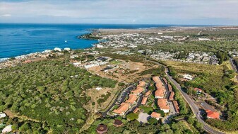 75-346-346 Hualalai Rd in Kailua Kona, HI - Building Photo