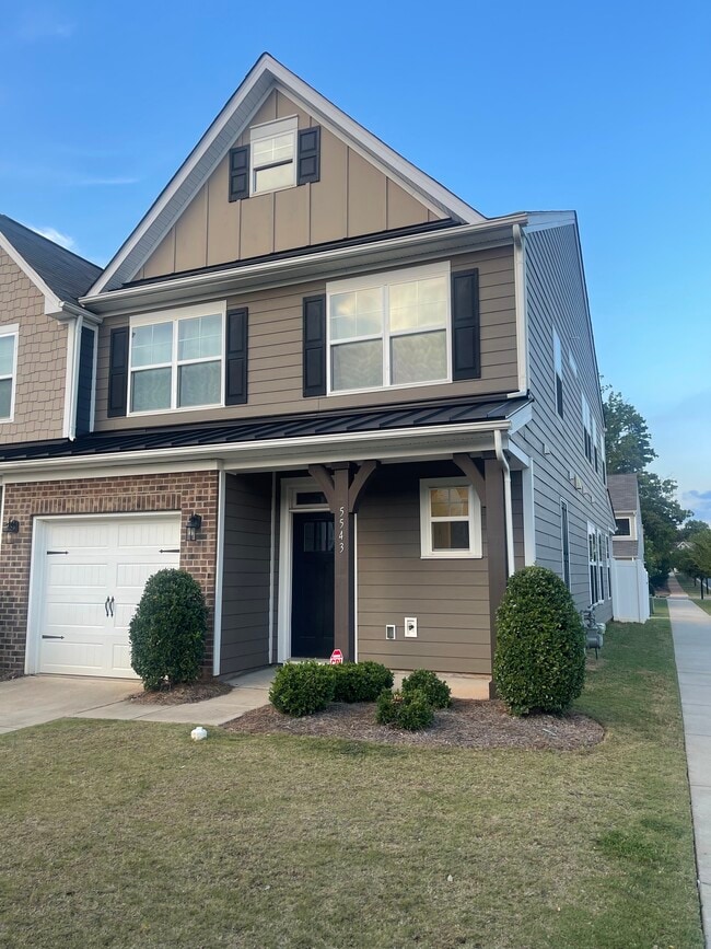 5543 Harris Cove Dr