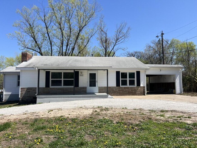 property at 3821 S Indiana Ave