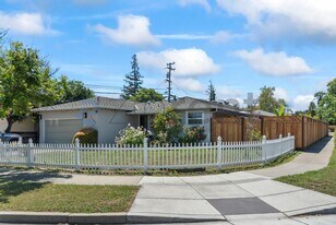 2109 Arleen Way in San Jose, CA - Building Photo