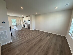 2159 Primm Farms Dr in Charlotte, NC - Foto de edificio - Building Photo