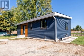 44 Kingsway Crescent in Brantford, ON - Building Photo - Building Photo
