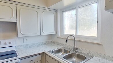 4673 Holland St in Wheat Ridge, CO - Foto de edificio - Building Photo