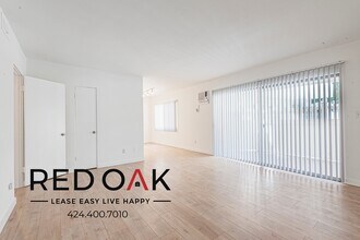 1327 Laurel Ave in West Hollywood, CA - Building Photo - Building Photo