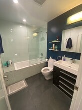 18003 Tiara St in Los Angeles, CA - Building Photo - Building Photo