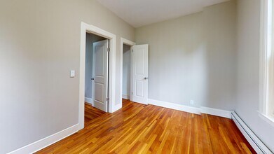 28 Avon St in New Haven, CT - Building Photo - Building Photo