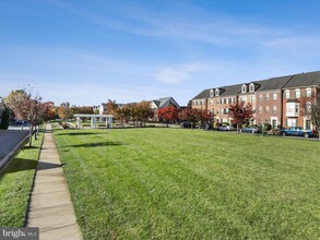 4815 Dashiell Pl in Woodbridge, VA - Building Photo - Building Photo