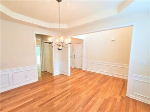 545 Friars Head Dr NE in Suwanee, GA - Building Photo - Building Photo