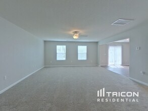 8112 Derby Wood Ln in Charlotte, NC - Foto de edificio - Building Photo