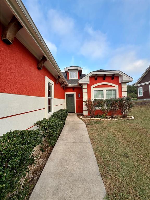 398 Mesa Dr in Del Valle, TX - Building Photo - Building Photo