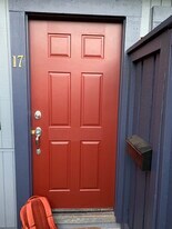 17 Deuce Ct in Fairfax, CA - Building Photo