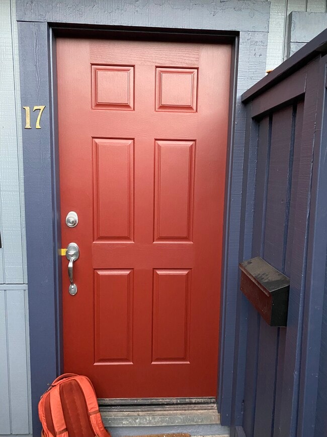 property at 17 Deuce Ct