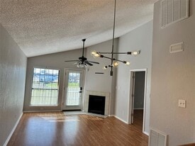 6108 Abrams Rd in Dallas, TX - Building Photo