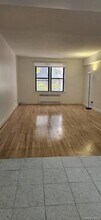 6535 108th St, Unit B15 in Forest Hills, NY - Building Photo - Building Photo
