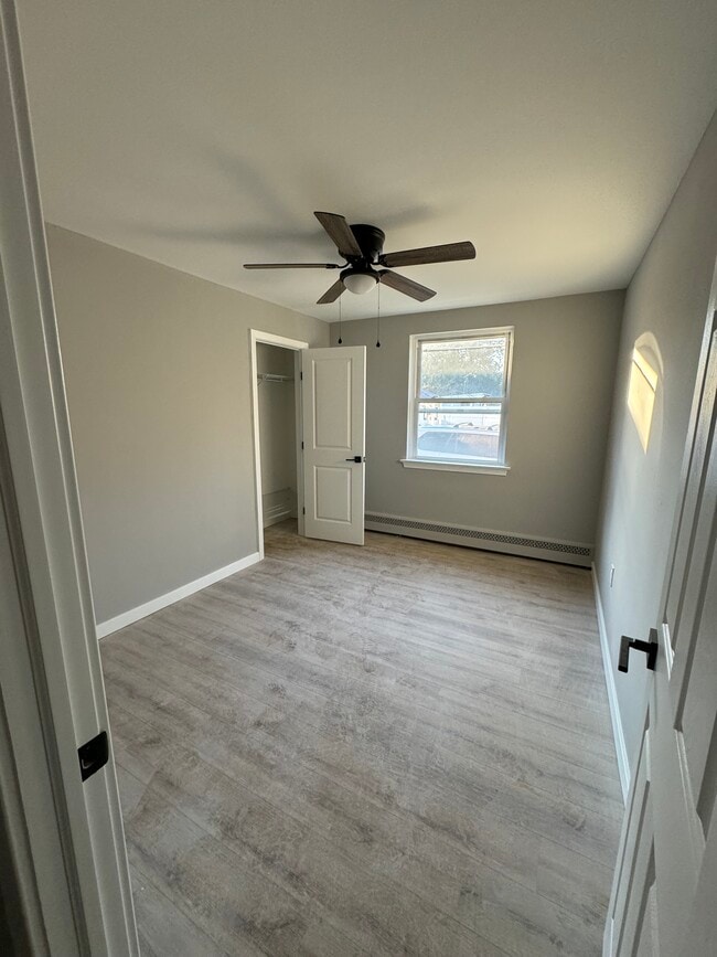 1822 Rhawn St, Unit Apt 1 in Philadelphia, PA - Foto de edificio - Building Photo