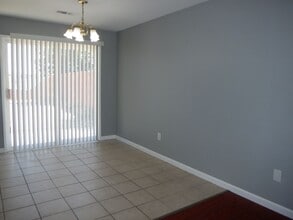 530 Las Colinas St in Tehachapi, CA - Building Photo - Building Photo