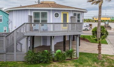 1923 Eleventh Street-SI ID1023230P, Unit SI ID1023230P in Port Aransas, TX - Building Photo - Building Photo