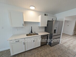 3301 Schumacher St NW in Albuquerque, NM - Building Photo - Building Photo